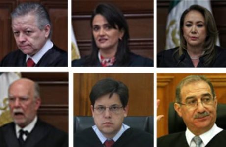 ▲ A favor de la consulta, Arturo Zaldívar, Margarita Ríos, Yasmín Esquivel, Juan Luis González, Alfredo Gutiérrez y Alberto Pérez Dayán.