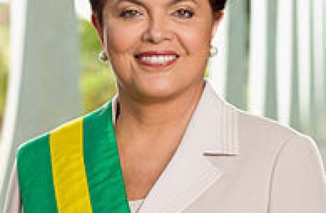 195px-Dilma_Rousseff_-_foto_oficial_2011-01-09.jpg