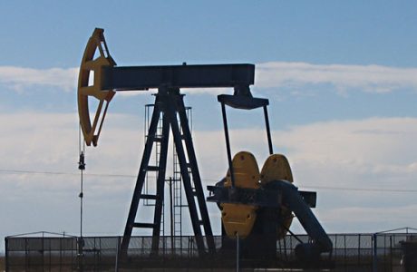 Petroleo 1 el crudo baja.jpg