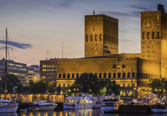 img_lbernaus_20160601-111401_imagenes_lv_getty_the_functionalist_towers_of_oslo_city_hall_radhus-kA5G-U43740662631XGI-992x558@LaVanguardia-Web.jpg