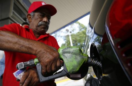 venezuelgasolinera.jpg