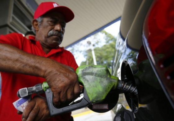 venezuelgasolinera.jpg